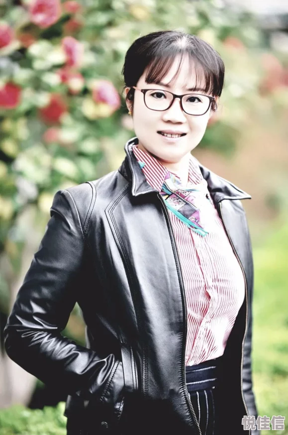 教师白洁高义：无私奉献教育事业，关爱学生成长，传递知识与温暖的感人故事不断涌现