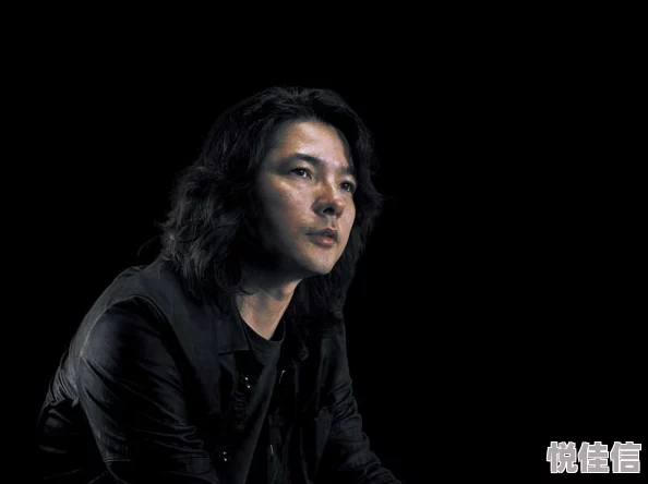 女人毛片a毛片久久人人最新消息近日，知名导演张艺谋的新作《满江红》在各大影院热映，反响强烈，成为春节档的票房冠军