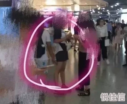 亲嘴脱内衣内裤摸屁股某明星私密视频曝光引发热议网友纷纷猜测背后故事真相令人震惊