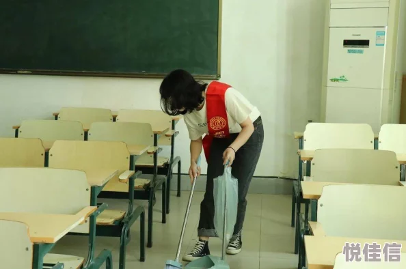 老师穿旗袍肉丝让我爽翻天最近学校举办传统文化周活动
