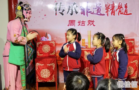 老师穿旗袍肉丝让我爽翻天最近学校举办传统文化周活动