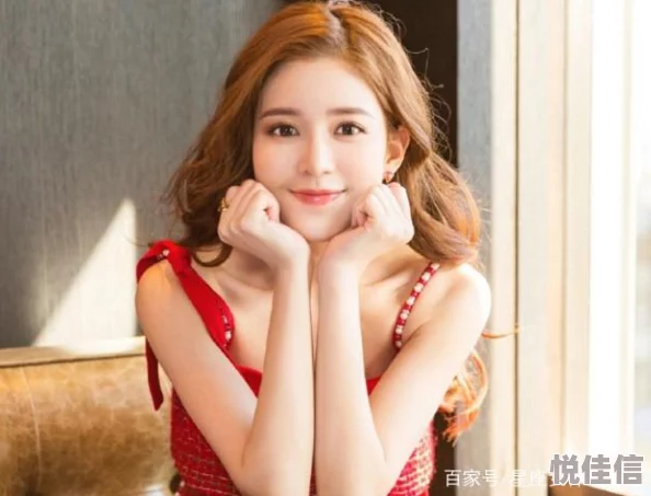 无颜美女长得好看心地善良，简直是完美的女神形象