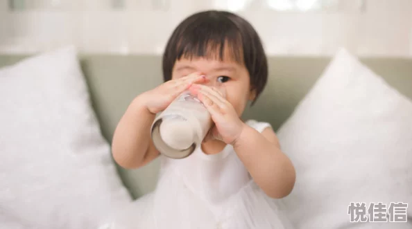 小可的奶水全文免费最新章节已更新至第十八章母乳的秘密