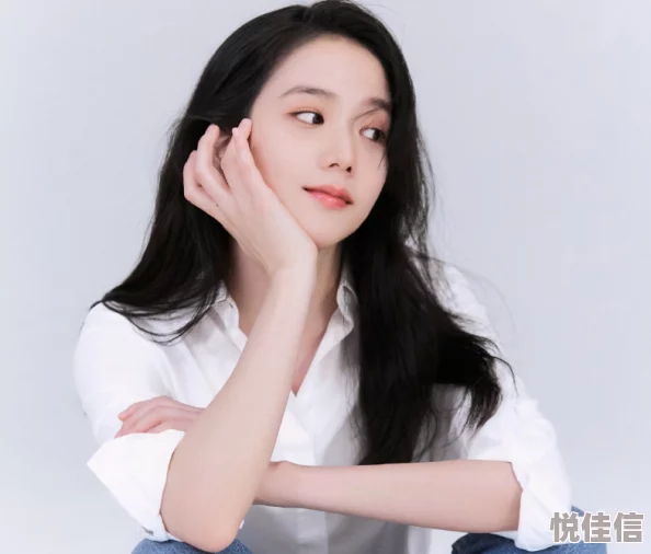 ai人脸替换金智秀忘忧草引发热议网友纷纷模仿挑战创意无限成新潮流