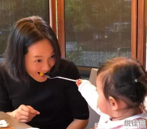 桥本有菜的作品据说她私下喜欢收集古董娃娃而且厨艺相当了得