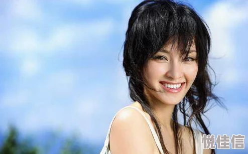 美女被到爽高潮草莓游戏低俗媚俗，毫无剧情，浪费时间，画面粗糙，不推荐