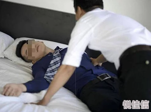 呜嗯啊野战h呻吟男男双性据说拍摄现场引来不少围观群众导致中断重拍三小时